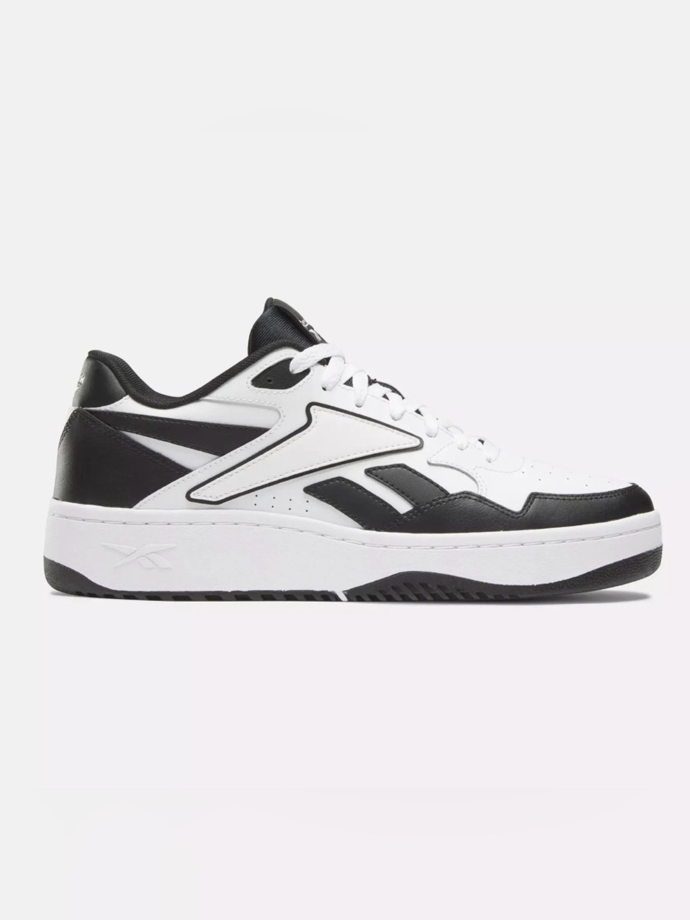 Reebok Kids ATR Chill Leather Sneaker Black/White Basket Ball Shoes Sz 3.5Y New